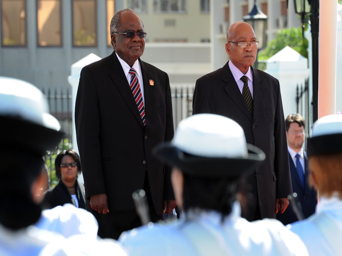 President Jacob Zuma welcoming Namibian President Hifikepunye Pohamba. Source: GCIS