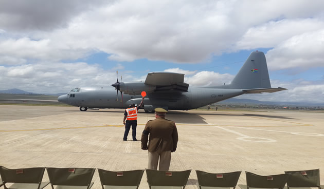 Aircraft C-130, carrying Madiba's remains, lands at Mthatha Airport. Source: SAnews