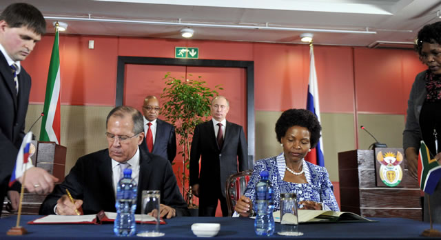 International Relations Minister Maite Nkoana-Mashabane signs a programme of cooperation on cultural projects with Minister Lavron at the Durban ICC. Source: GCIS