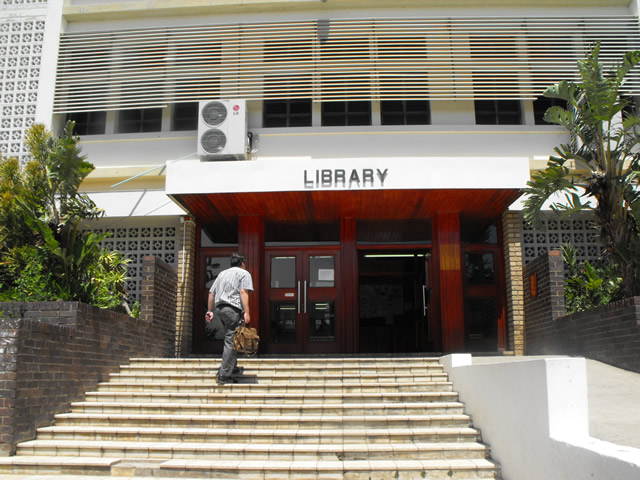 Mandela and ANC stalwart Oliver Tambo were expelled from the University of Fort Hare for taking part in a student protest. Source: SAnews