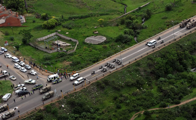 South African National Defence Force doing their drills in preparation to accompany former President Nelson Mandela on his last journey to his resting place in Qunu. Source: GCIS