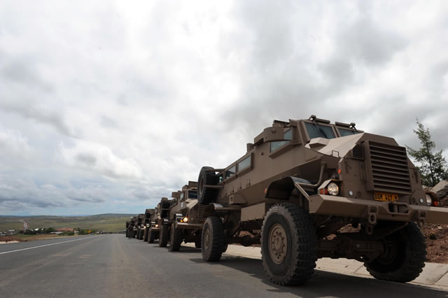 Members of the South African National Defence Force preparing for the funeral of former President Nelson Mandela in Qunu. Source: GCIS