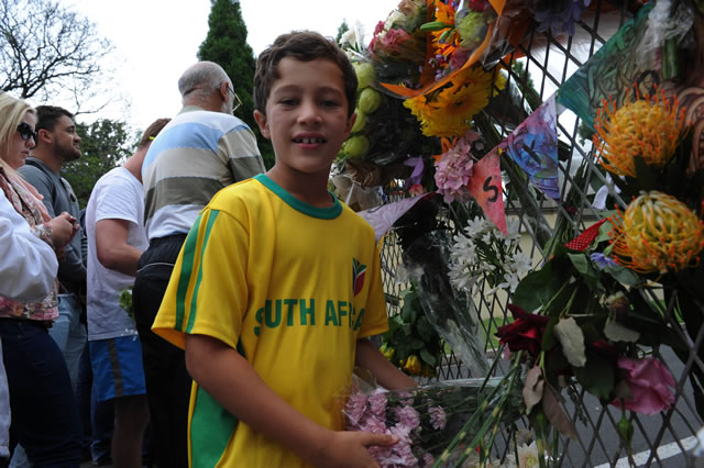 South Africans pay their last respects outside Madiba’s home in Houghton Johannesburg. Source: GCIS