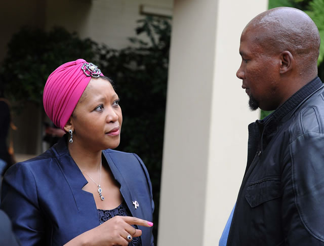 Mrs Tobeka Zuma with Chief Zwelivelile Mandla Mandela. Source: GCIS