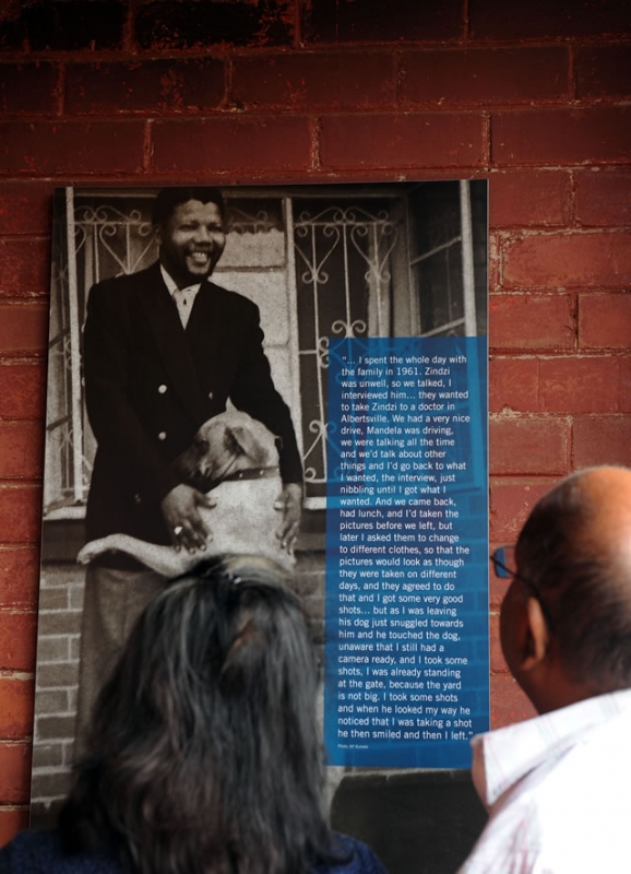 People gather at Madiba's old house in Vilakazi Street, Soweto. Source: GCIS