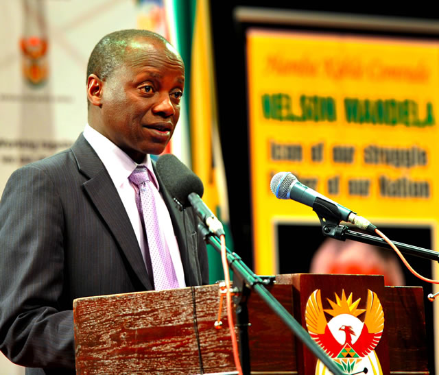 Minister Collins Chabane briefing the media on developments of the State Funeral of the late former President Nelson Mandela at SABC studios in Auckland Park. Source: GCIS