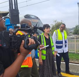 Minister of Transport Barbara Creecy boarded #IsitimelaSabantu for a journey from Merebank to Crossmore Station, showcasing affordable and reliable public transport at just R7.50. 