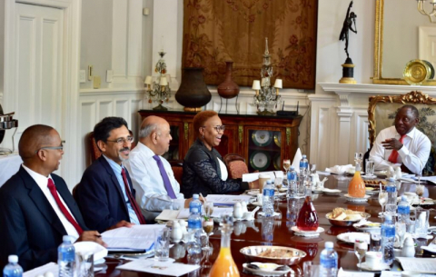 President Ramaphosa hosting breakfast meeting with Economic Cluster Ministers. GCIS