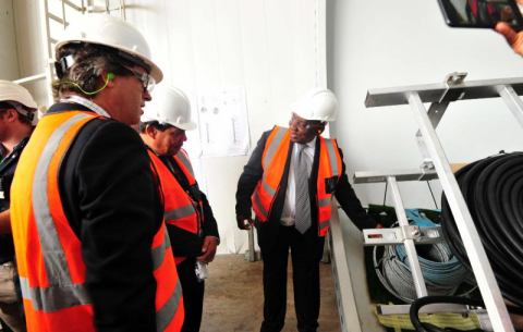 President Ramaphosa, with dti Minister Rob Davies, on a guided tour of the GRI Towers factory that forms part of the Special Economic Zone in Atlantis.