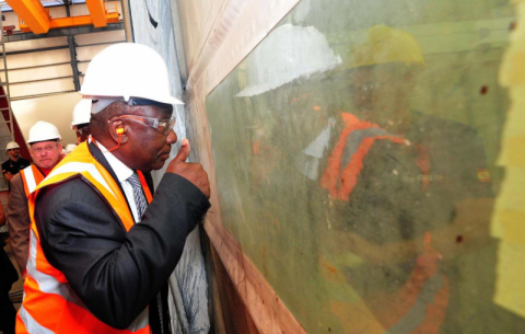 President Ramaphosa, with dti Minister Rob Davies, on a guided tour of the GRI Towers factory that forms part of the Special Economic Zone in Atlantis.