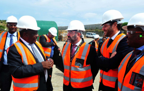 President Ramaphosa, with dti Minister Rob Davies, on a guided tour of the GRI Towers factory that forms part of the Special Economic Zone in Atlantis.