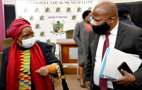 Ministers Nkosazana Dlamini-Zuma and Jackson Mthembu visit Harry Gwala District.