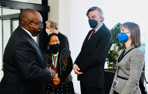 President Cyril Ramaphosa arrives at Brussels International Airport in the Kingdom of Belgium and is received by Minister Naledi Pandor and South Africa’s Ambassador to Belgium, Ms Tokozile Xasa. 