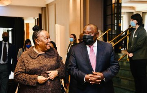 President Ramaphosa and DIRCO Minister arrive in Brussels for the AU-EU Summit.