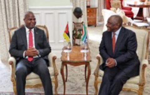 His Excellency President Ramaphosa receives His Excellency President Daniel Francesco Chapo of Mozambique on his arrival at Genadendal in Cape Town, where he is on a working visit. 04/03/2025